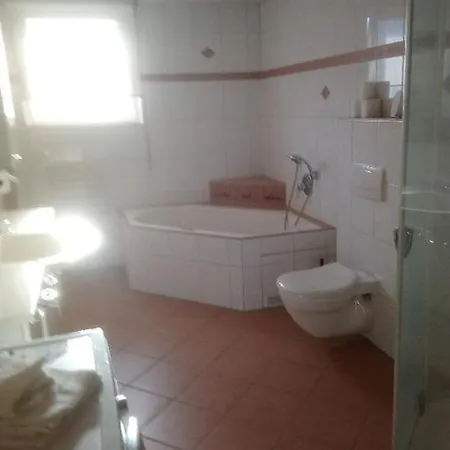 Neuberliner Hof Gmbh Hotel