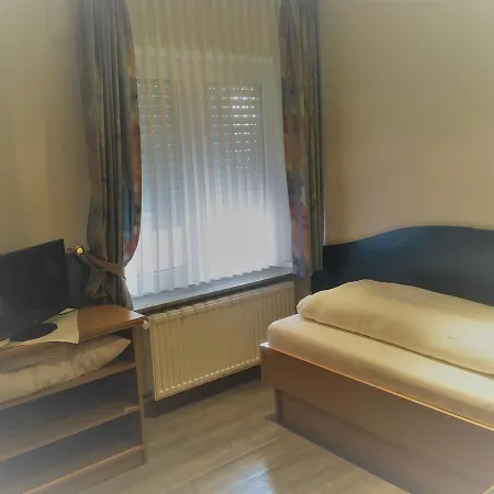 Neuberliner Hof Gmbh 2*